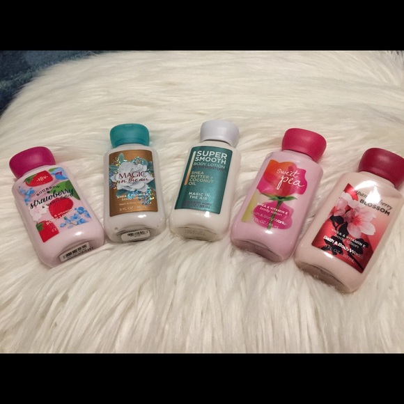 bath and body works Other - LOT OF 5 MINI BATH AND BODY WORKS LOTIONS